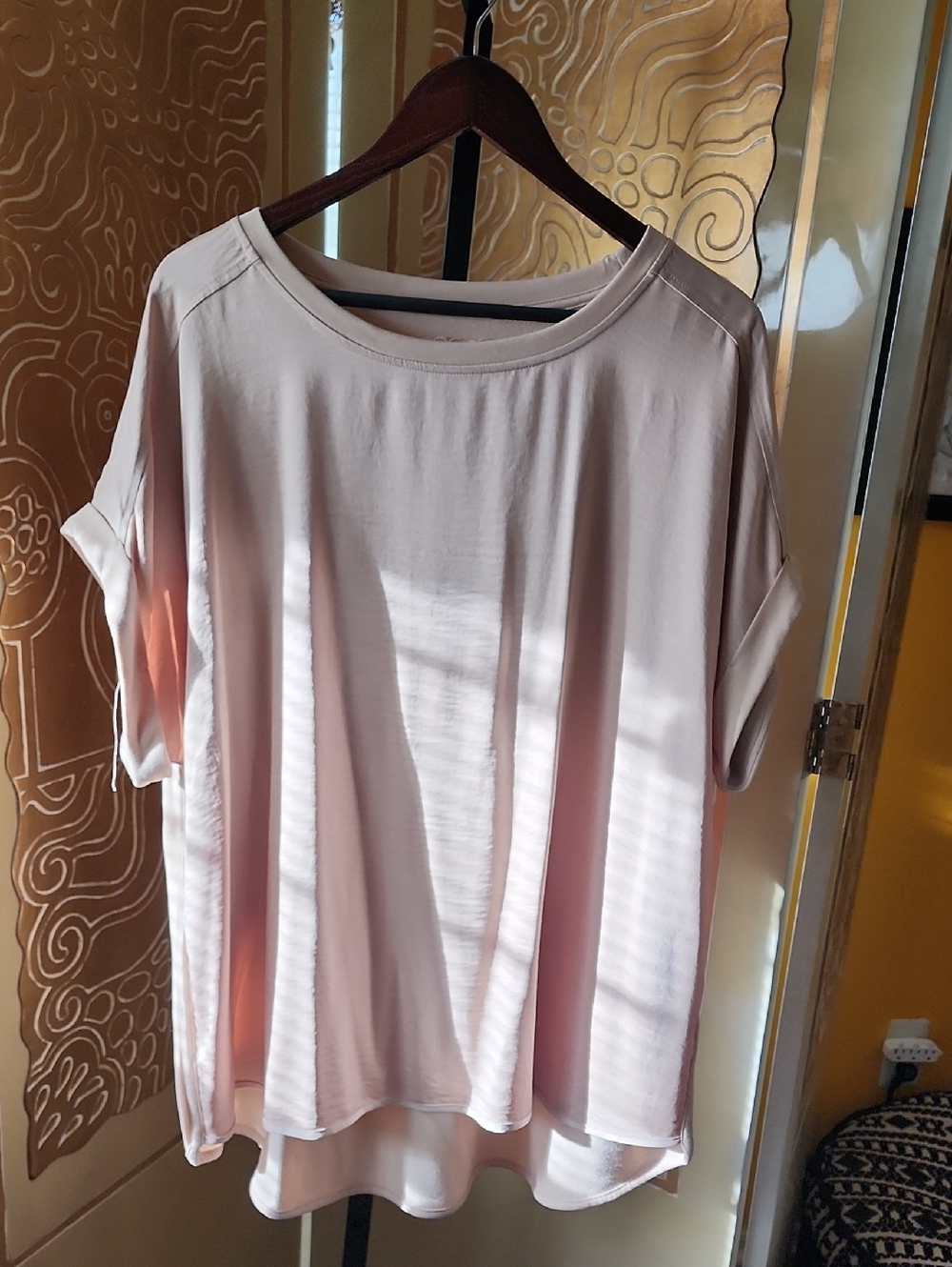 Women's Soft Pink Short Sleeve Blouse